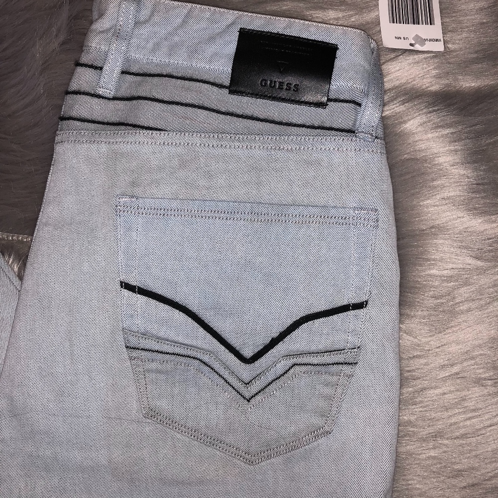 GUESS! NEW MEN'S SLIM STRAIGHT SZ 32 JEANS